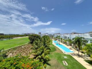Breathtaking PH Golf & Lake Views • Hard Rock Golf - 9