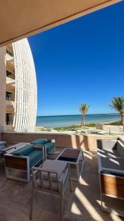 Beachfront condo in Progreso - 2