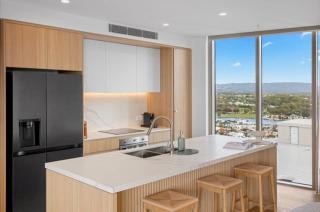 Luxury Lagoon Escape | Ocean Views - 4