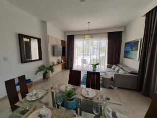Cana Pearl 2BR Getaway | Pool & Golf Views - 1