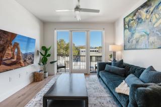 Capital Views Pool Spa Gym Bowling Free Parking - 4