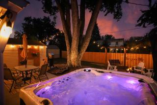 Midwest Escape Hot Tub Theater Game Room Poker Table - 9