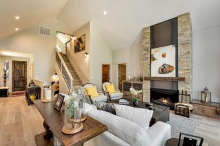 Grandview Manor - Luxury - Hot tub - Stylish - 3