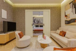 Upscale Designer Retreat in the Heart of Madrid - 1