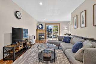 Central SW Seattle Townhome close to DT & SEA - 7