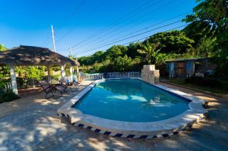 Vacation Rental Coral Spring, Falmouth JAM 8 BDRM - 8