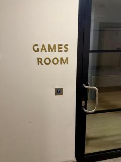 Luxury 1-Bed, Gym, Cinema, Free Parking - 8