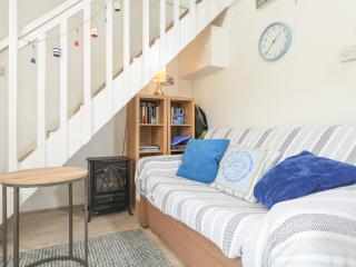 4 Thornlea Mews - 5
