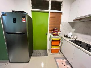 Nona Manis Homestay at Sierra Heights 2BR Seaview - 7