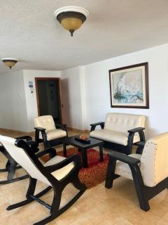 Elegant oceanfront family apartment - 3