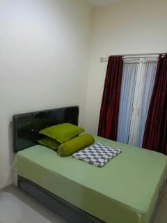 Villa apple 38 kota batu - 4