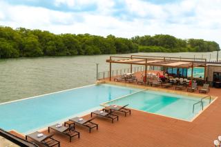 Grand Resort & Residences - 9