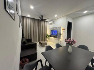 Podium Home 7pax opposite AEON Mall Kuching - 7