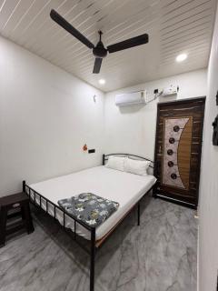 Brij rani mahal guest house - 7