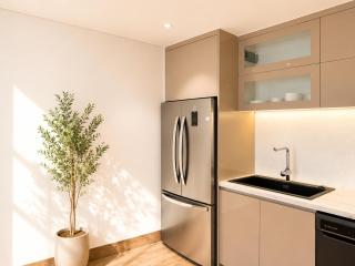 Tennoji Suites - Lancaster Buiding, Japan Town & Saigon's Heart - 6