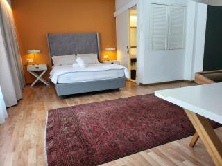 The Boutique Residence Hotel - 4