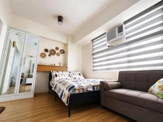 Haven Stay Southwoods, Biñan Pool, Fast WiFi - 1