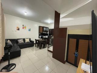 New Bliss Homestay - 7 mins to SM - 9