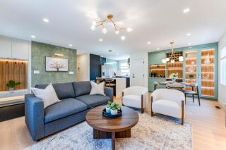 Luxury 3 Bedroom House with Spa-Like Washrooms with Smart toilets and Airconditioner - 9