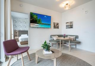 2907 Modern Apartment in Downtown Miami with Pool and Gym - 3