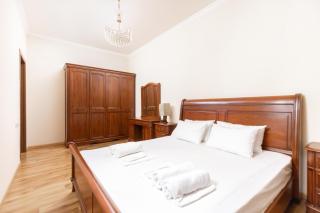 Royal Opera 3BR City Center - 7
