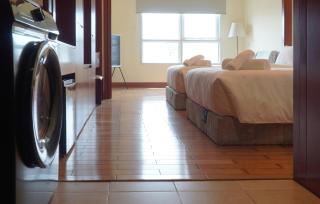 The Manor 2 - Twin Room, Free Rooftop Pool, near CBD - 7