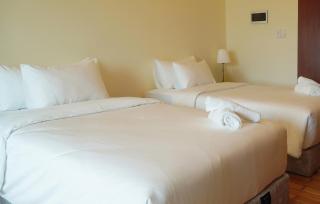 The Manor 2 - Twin Room, Free Rooftop Pool, near CBD - 6