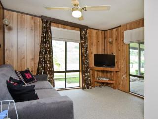 35 Hewett Rd - Beach-Side Family Getaway - 5