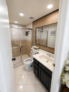 12th Floor Oceanfront Huge Balcony Ocean Views - 1