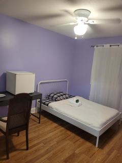 Prime Location & Cozy Rooms at the heart of Kanata, Ottawa - 2