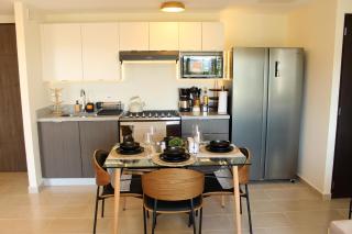 L9 Cozy Stay with Rooftop, Gym Access and Coworking - 8