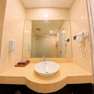 Arinas Hotel - 4