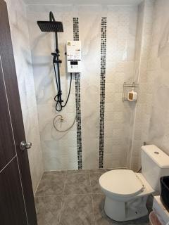 Cozy 1 Bedroom, Workspace, Smart TV, 2 ACs - 9