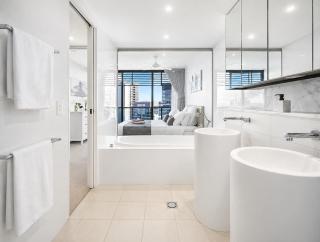 Oracle Beachfront Apartments Broadbeach - 1