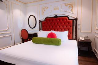 Luxury Hotel 3 - 8