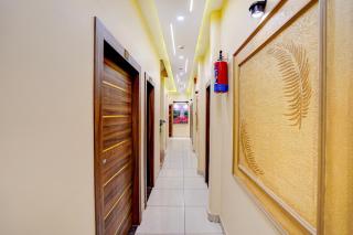 Townhouse Khojwa Post Office Varanasi Formerly Parth Residency - 1