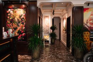 Luxury Hotel 3 - 8
