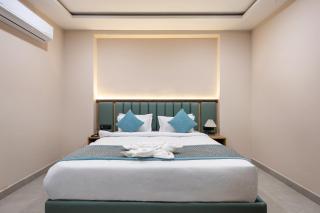 Monday Hotels & Suites Madhapur - 4