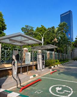 Grand Tropic Suites Hotel - 8