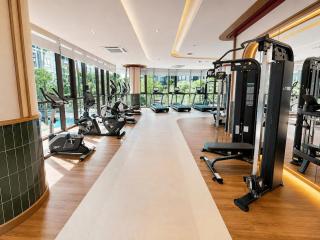 Modern 1BR Mountain View Pool Onsen Wi-Fi - 5