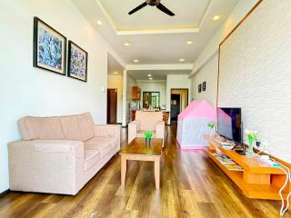 Top Floor, Mountain, Sunrise & Bee farm view , Hilltop Hotel Apartment In Cameron Highlands - 9