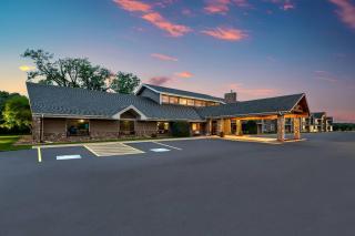AmericInn by Wyndham Baudette - 8