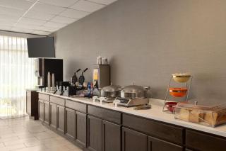Ramada by Wyndham Cocoa - 4