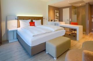 elaya hotel kleve, Trademark Collection by Wyndham - 0