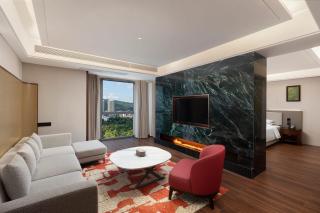 Ramada by Wyndham Luzhou Longmatan - 1