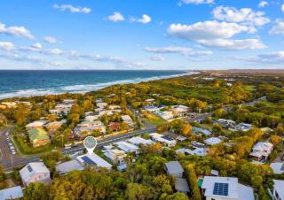 Luxury Modern 4 BR Pet Friendly Family Beach Home - 0