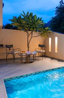 ELIVAAS Signature Raj Villas Pet-Friendly Hotel Suite with Pvt Pool & Aravalli Hill Views - 9