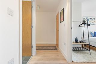 1Bedroom Morden Apartment Coventry - 2