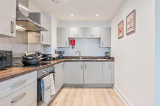 1Bedroom Morden Apartment Coventry - 8