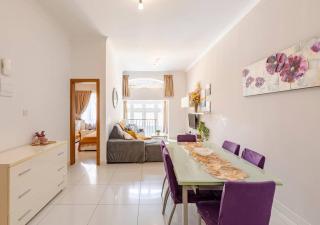 Modern Apartment in the Heart of Sliema Steps from the Seafront - 9